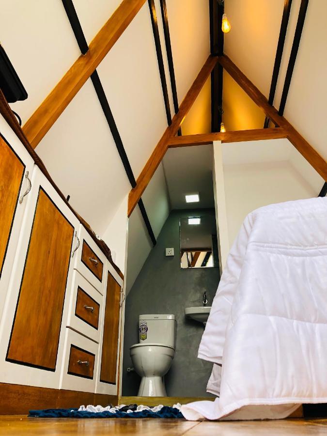 The We2 "Wildwood Elegance Escape" Bed & Breakfast Induruwa Ngoại thất bức ảnh