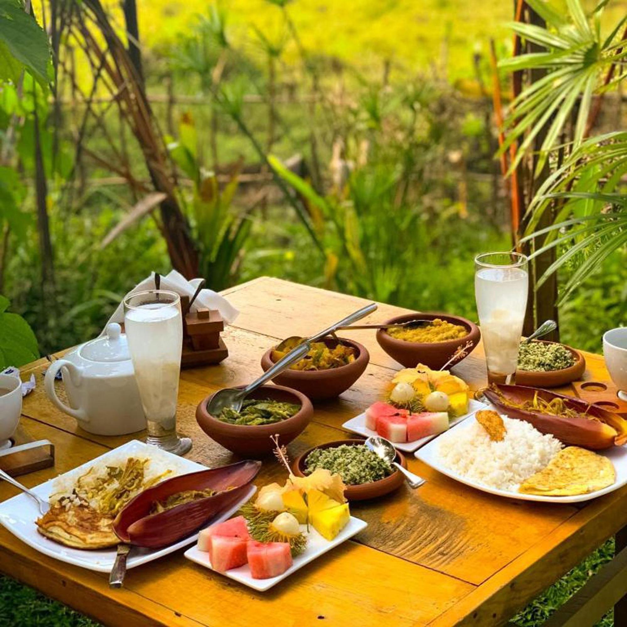 The We2 "Wildwood Elegance Escape" Bed & Breakfast Induruwa Ngoại thất bức ảnh